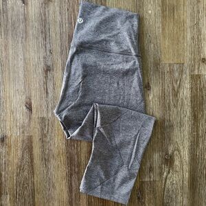Lululemon Cropped Capri Leggings
